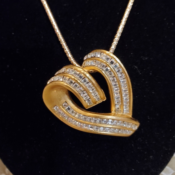 VINTAGE SIGNED ANNE KLEIN HEART NECKLACE super sparkly. Nice stones. CZs - Picture 3 of 8